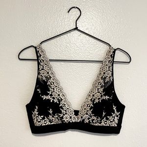 Wacoal Embrace Lace Soft Cup Bra